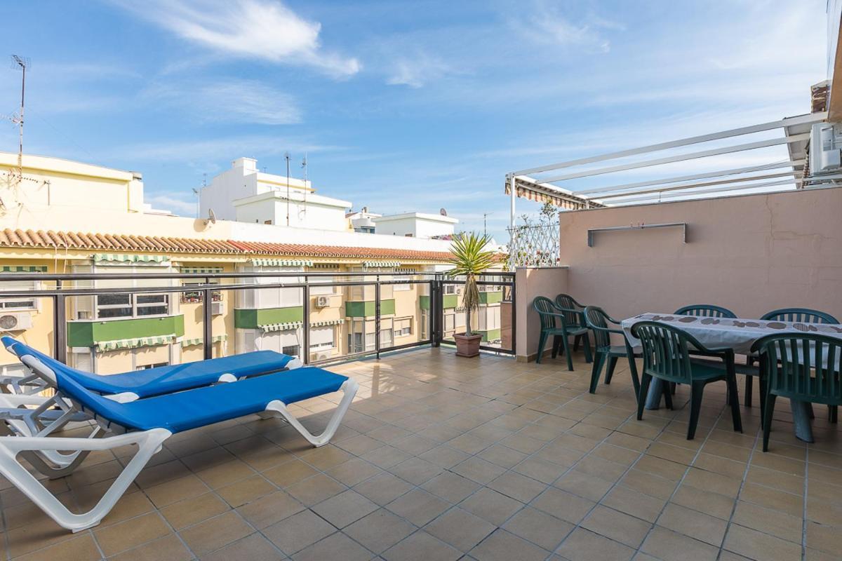 Apartamentos Guerrero Torre Del Mar Exterior foto
