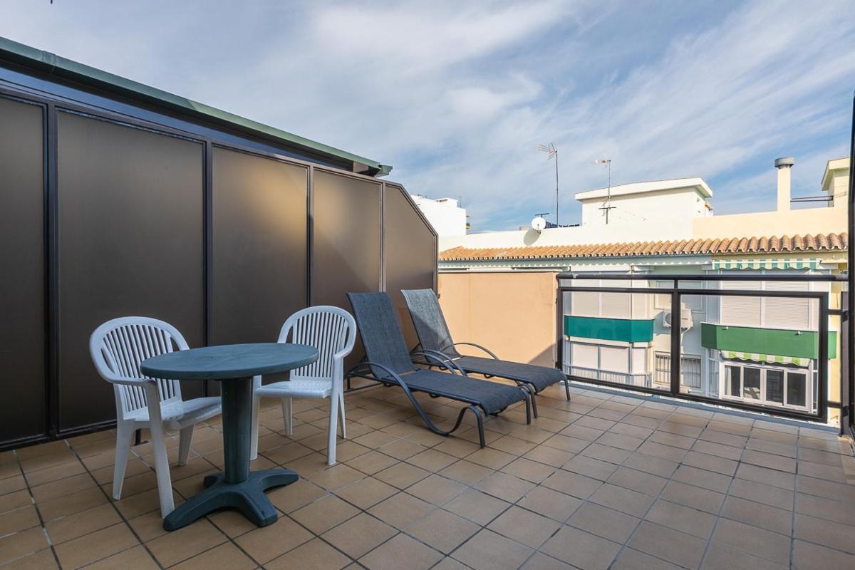 Apartamentos Guerrero Torre Del Mar Exterior foto