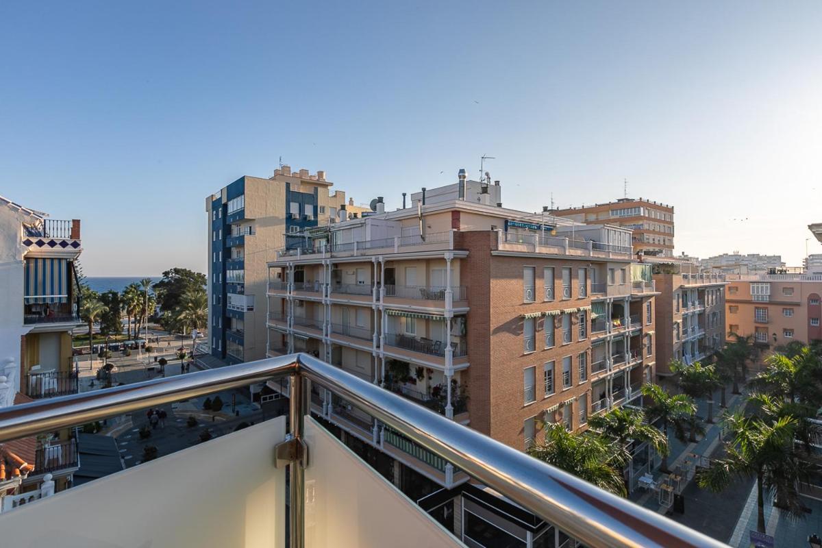 Apartamentos Guerrero Torre Del Mar Exterior foto