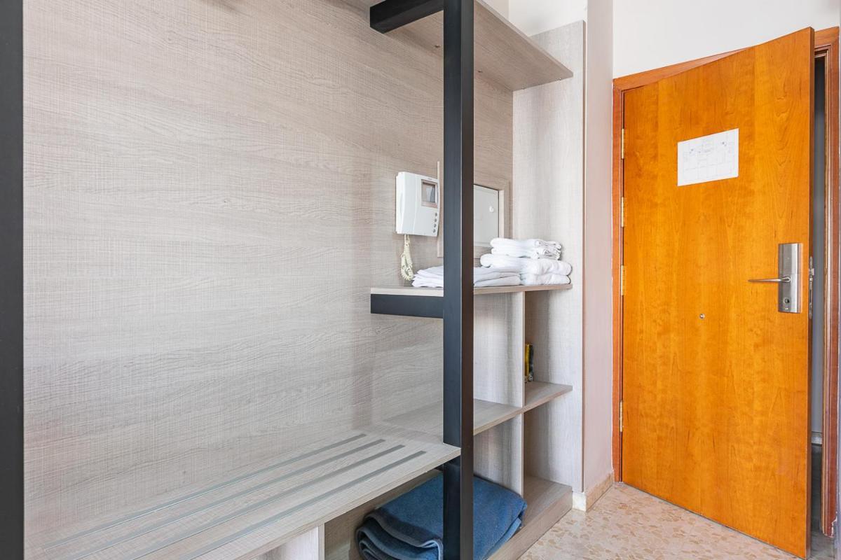 Apartamentos Guerrero Torre Del Mar Exterior foto